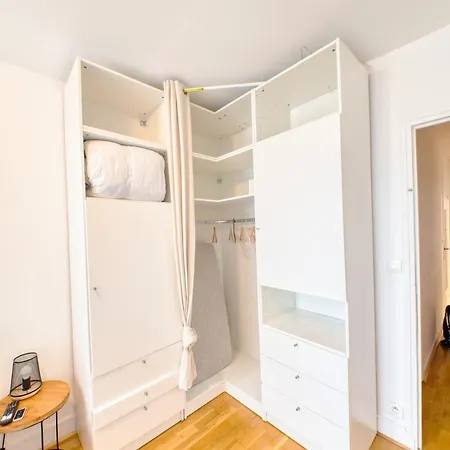 With Seine View - 9 People Clichy